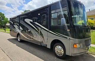 2013 Winnebago Vista 35F - FREE UNLIMITED INTERNET