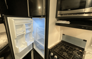 2023 Coachmen RV Freedom Express Select 22SE RV rental photo 2