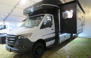 2025 Grand Design Lineage 25FW