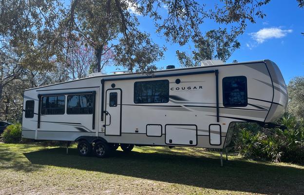 2 Room Family Friendly Camper Rental