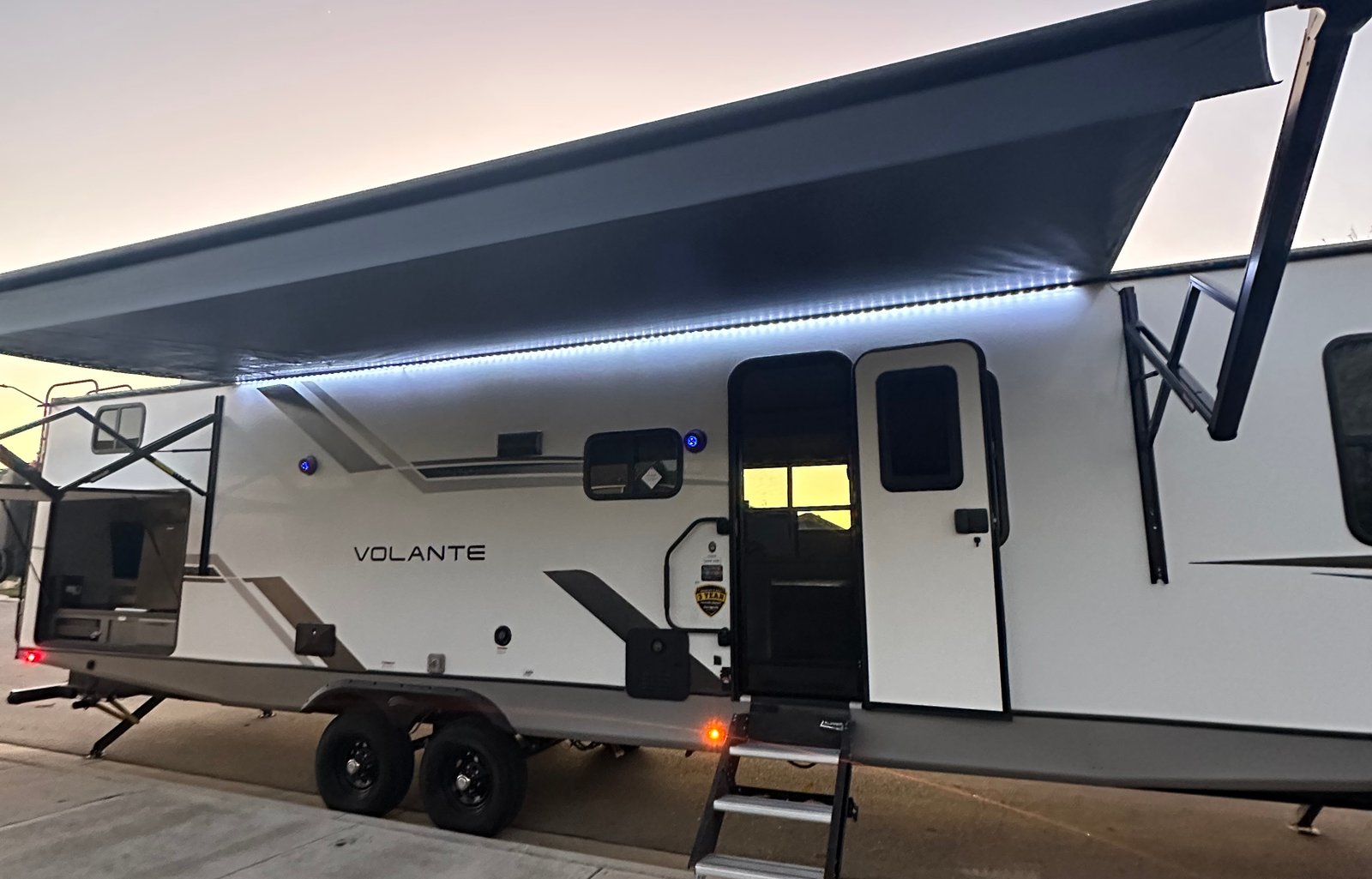Crossroads Volante 34BH - Kid & Pet Friendly!