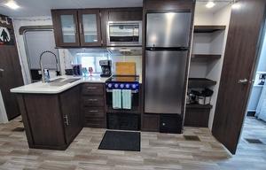 Sea-Beez Glamper: Like New! 2020 RV Rental
