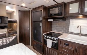 2020 Prime Time RV Tracer Breeze 22MDB