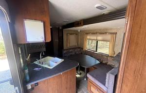 2017 Coachmen RV Freedom Express 23SE RV rental photo 11