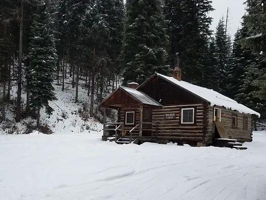 001, Loop: AREA WALKER CABIN
