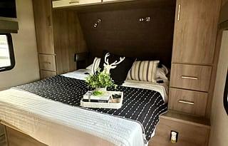 RV stationary rental in a 20 acres Farm