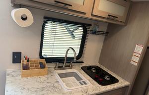 2024 Coleman Lantern LT 17b