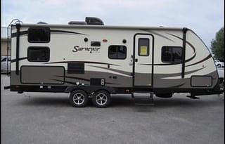 2017 Surveyor by Forest River