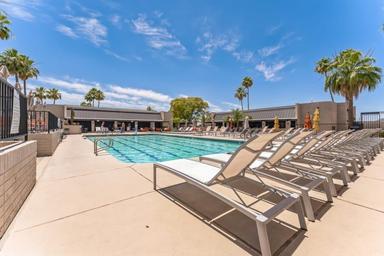 Superstition Sunrise RV Resort