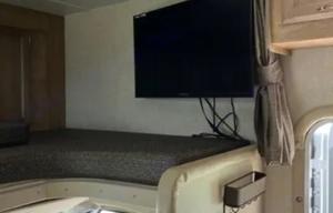 'Rosie' 2017 Gulf Stream RV Conquest Class C 6238