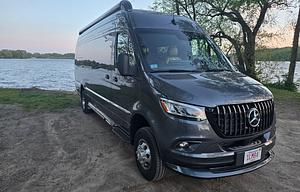 2026 Airstream 24GL Luxury AWD Camper