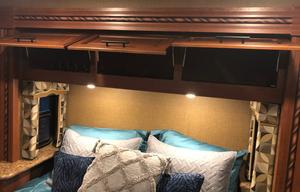 2017 Thor Motor Coach Chateau 31L