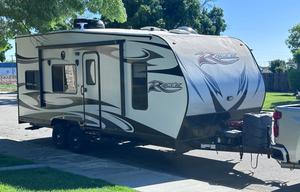 2017 Pacific Coachworks Rage'n 20EX