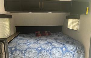 2021 Cherokee Wolf Pup 17JG RV rental photo 4