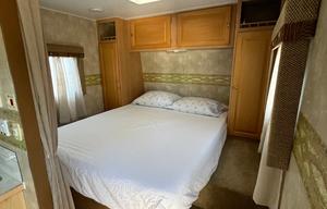 2007 Thor Wave BH RV rental photo 13