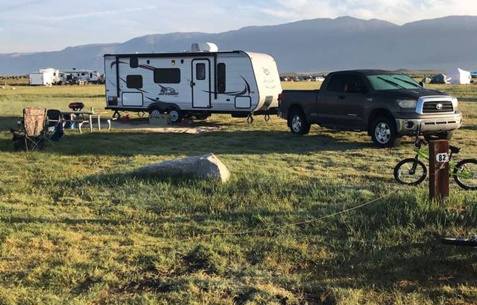 2015 Jayco Jay Flight 23MB - Great layout!