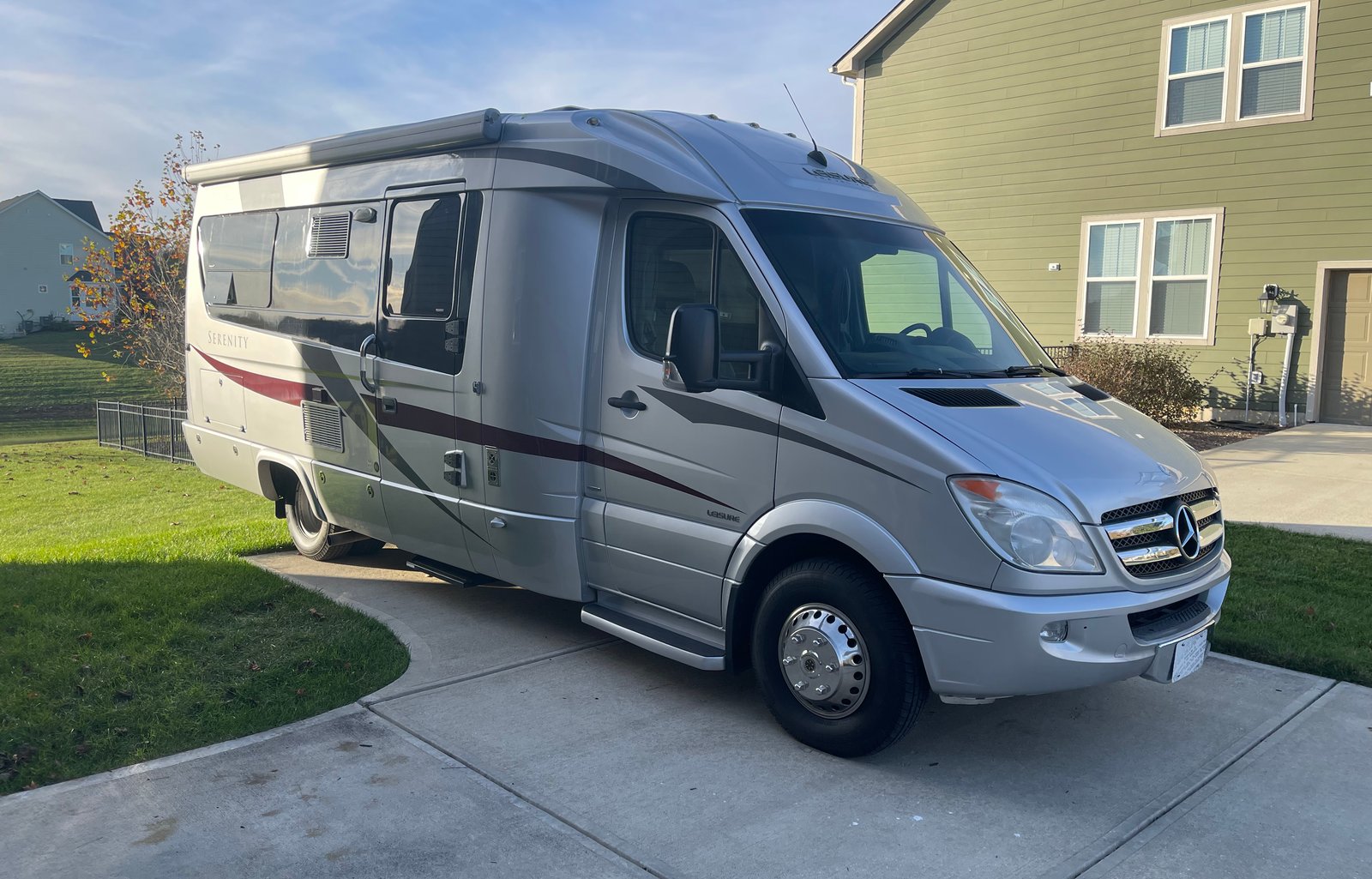 Leisure Travel Van Serenity Class B+ RV