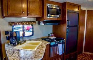 2017 Keystone RV Hideout 26LHSWE