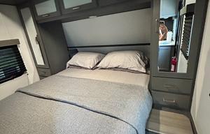 The Voyager~ 2 bed/1 bath Quad bunks, sleeps 8