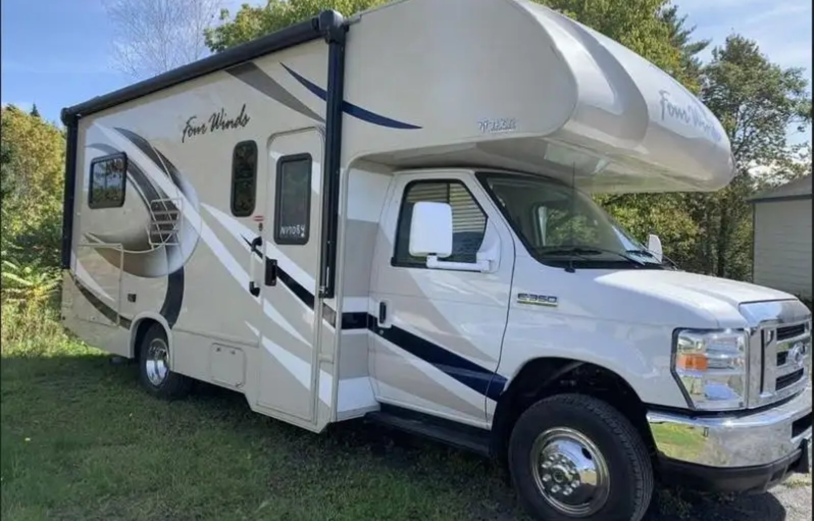 2015 Thor Motor Coach Four Winds 23U