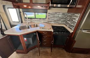 2017 Fleetwood Storm 36F - Will work w/your budget