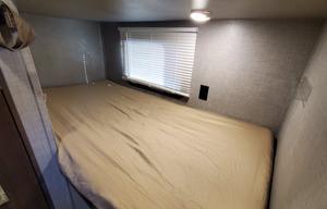 2018 CrossRoads RV Zinger Lite ZR18BH
