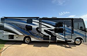 21 Georgetown 35B Bunkhouse