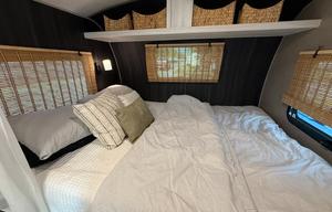 Well Kept Cozy Camper