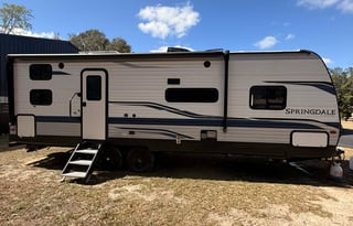Cute & Sassy with lots of Space