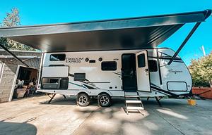 Mountain Peak Family + Pet friendly Bunkhouse!