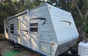 27" Bunkhouse Camper Sleeps 9