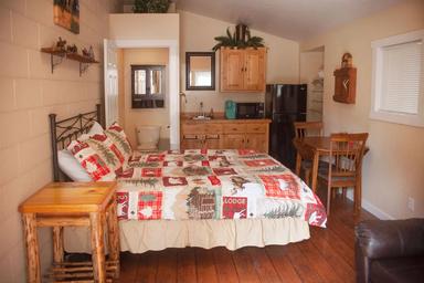 Columbia Falls RV Park and Cabins