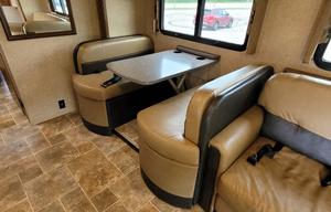 2015 Thor Motor Coach Chateau Super C 35SK RV rental photo 4