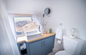Secluded 1972 Renovated Airstream on Ranch