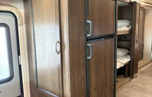 The Queen – Class C Bunkhouse, Sleeps 8