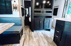 Mountain Peak Family + Pet friendly Bunkhouse!