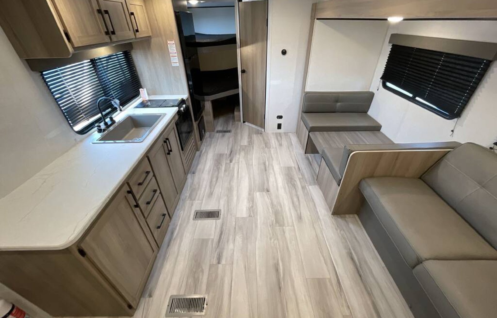 Lightweight Family Bunkhouse Getaway Camper