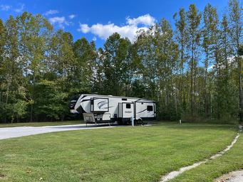 Sheltowee RV Park & Cabins