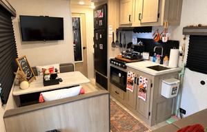 Cozy Family Getaway • Your Home Away From Home
