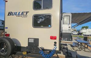 Family & Pet-Friendly Bunkhouse | Delivery Only