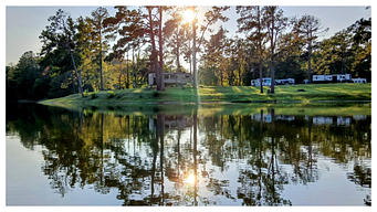 Huxley Bay ​Marina RV Park & Hotel