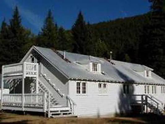 001, Loop: AREA SAVENAC BUNKHOUSE