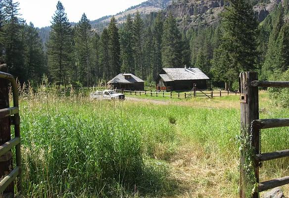 01, Loop: AREA BIG CREEK CABIN