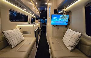 2026 Airstream 24GL Luxury AWD Camper