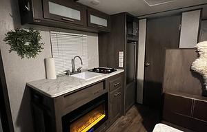2021 Dutchmen RV Coleman 17B RV rental photo 13