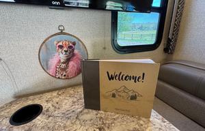 The Cheetah | Glamping on Wheels – Sleeps 6-8