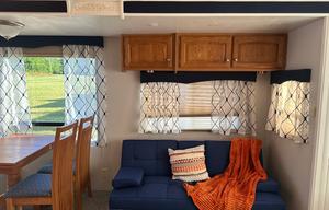 2008 Big Country 3300 RL RV rental photo 6