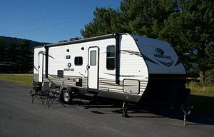 2019 Starcraft Mossy Oak 27BHS RV rental photo 1