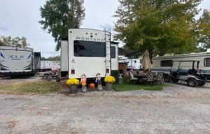 Luxury Camping w/ All the Extras