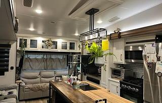 The Glamper Camper